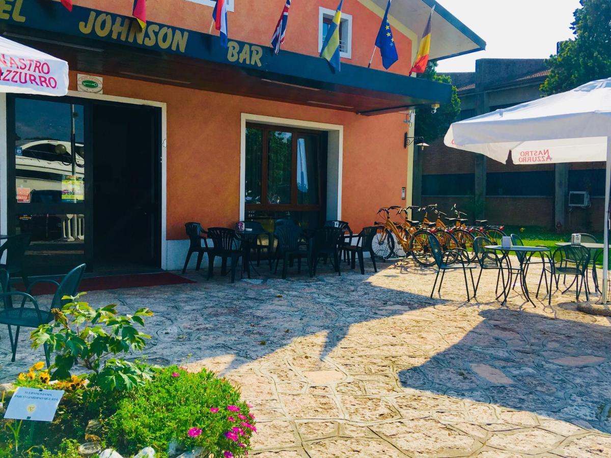 Johnson Hotel