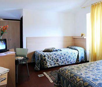 Johnson Hotel